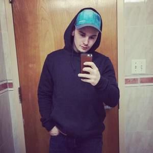 Meet your Posher, Ethan